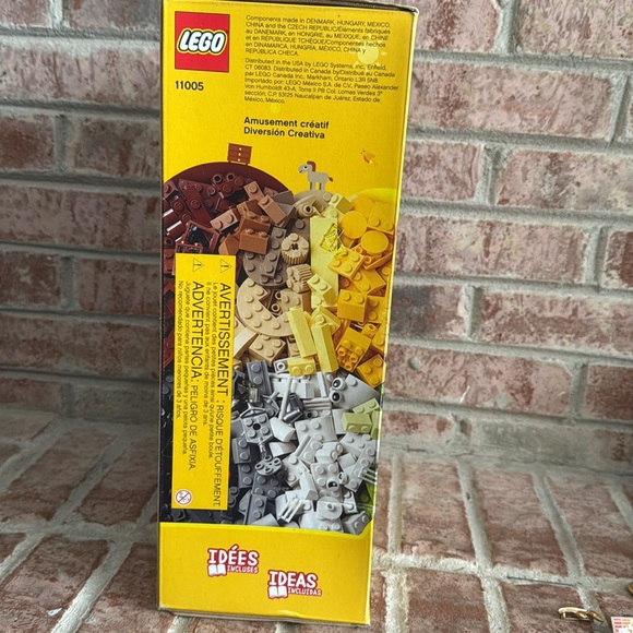 Lego 900 piece set new in box assorted - Picture 8 of 9